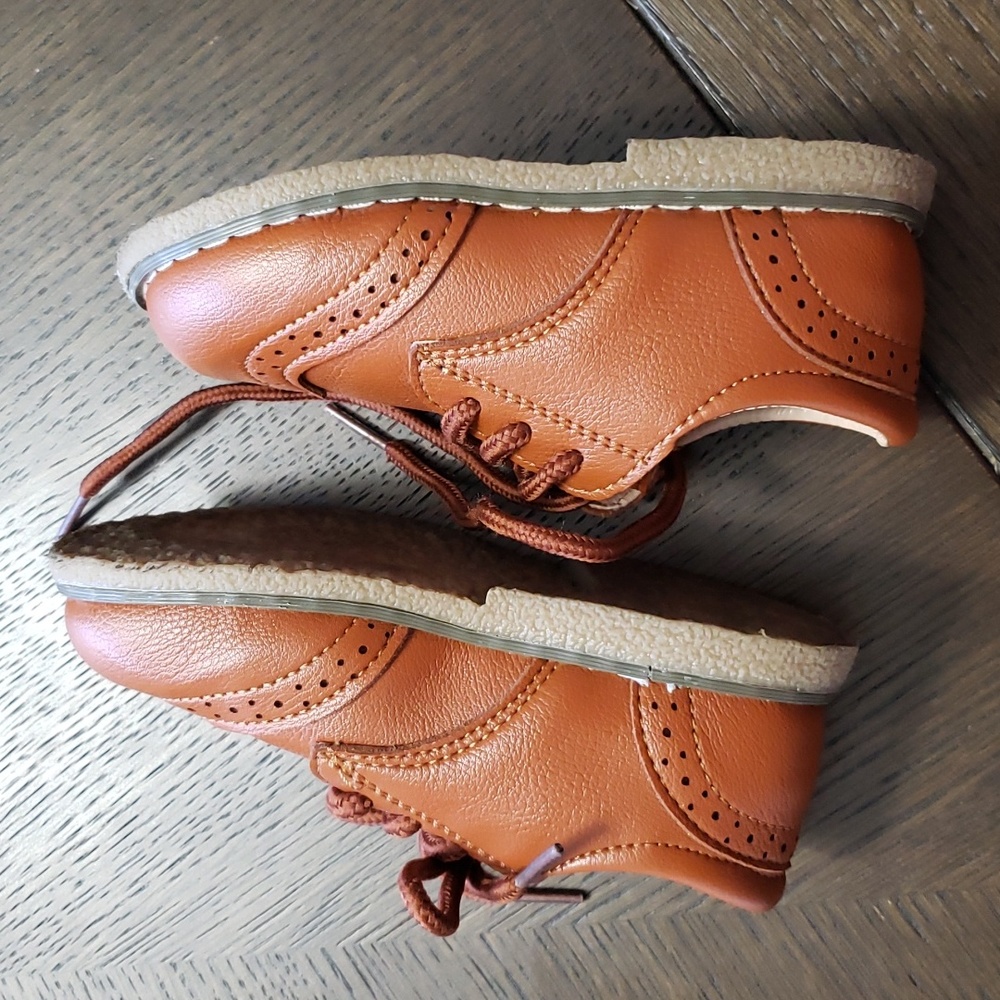 Shoes - Picture 3 of 7